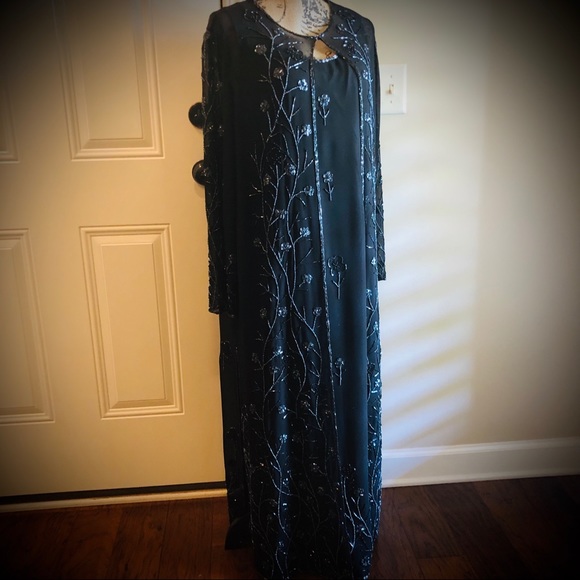 Formal Gown - Picture 3 of 6